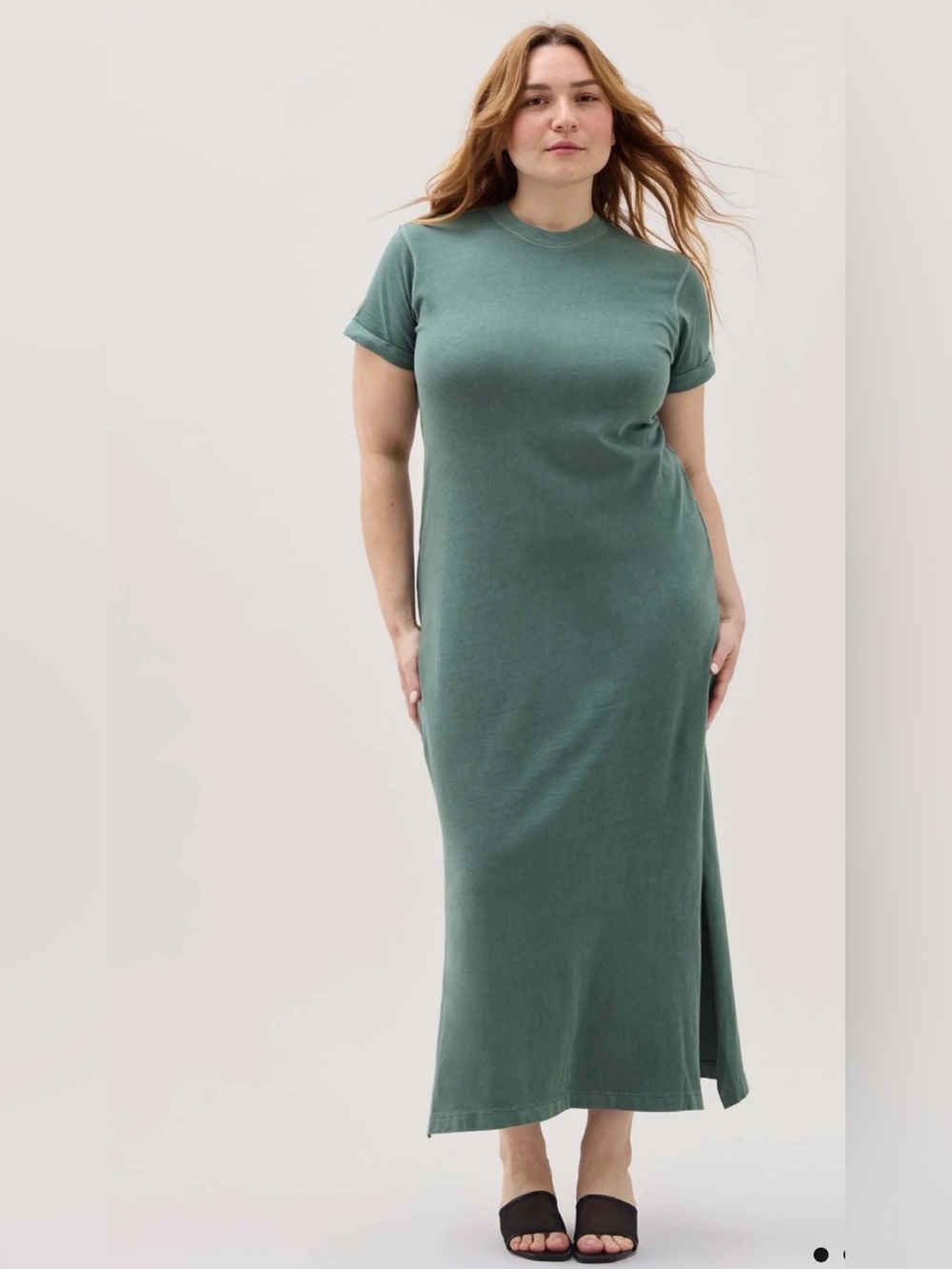 Richer Poorer The Relaxed Tee Dress in Sage | Medium